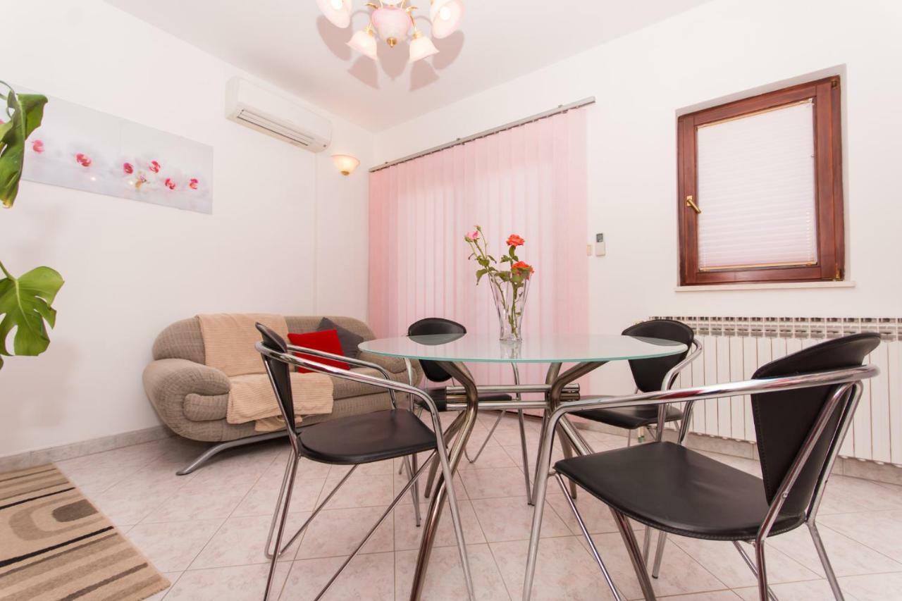 Apartman Mina Trogir Exteriér fotografie